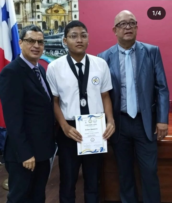 Estudiante del Fermin Naudeau gana medalla de bronce en Olimpiada de Quimica