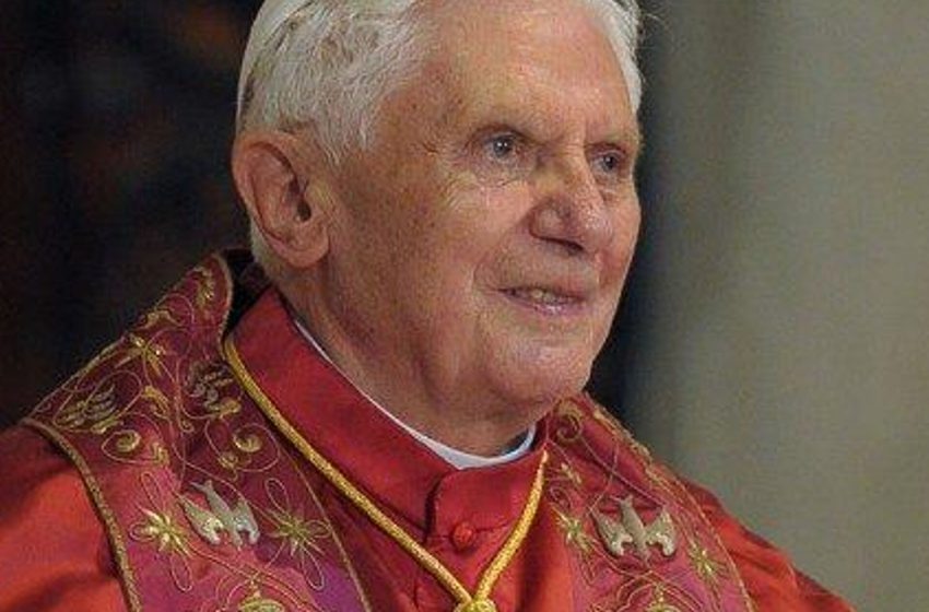 Muere el papa Benedicto XVI a los 95 años de edad